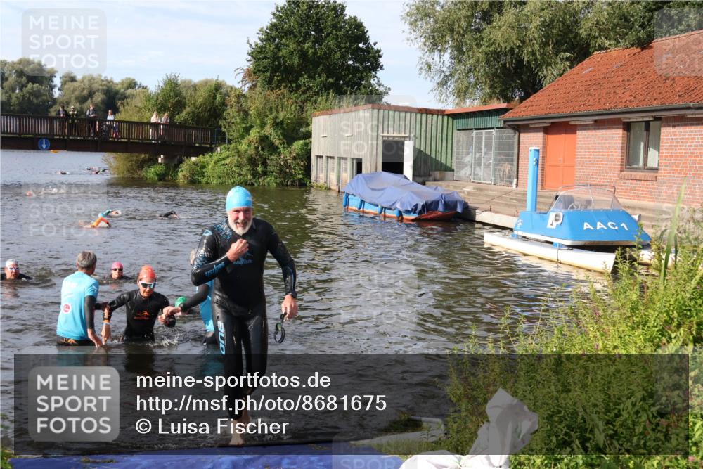31.08.2025 - Elbe Triathlon Hamburg Luisa Fischer http://msf.ph/oto/8681675 31.08.2025 09:34:38 Schwimmen 850, 880, 890, 902 meine-sportfotos.de