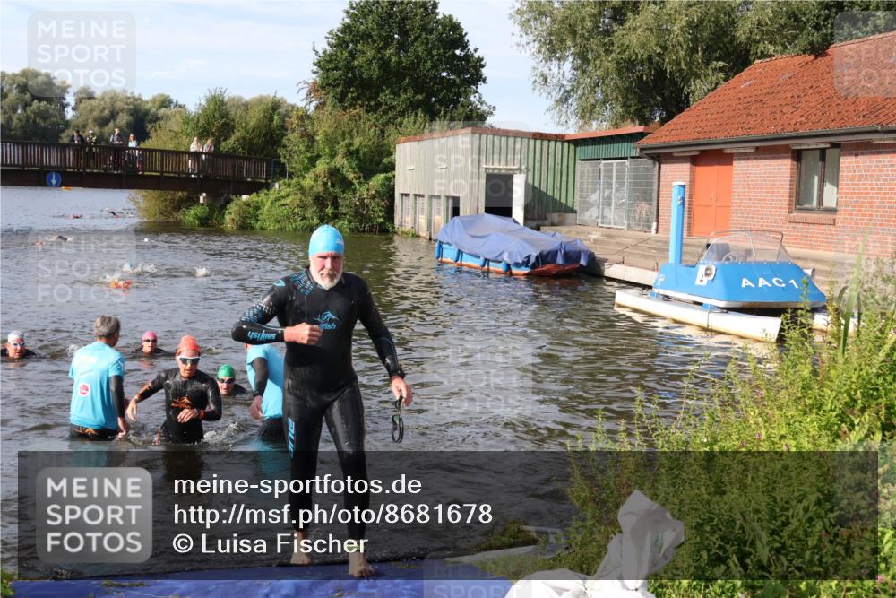 31.08.2025 - Elbe Triathlon Hamburg Luisa Fischer http://msf.ph/oto/8681678 31.08.2025 09:34:38 Schwimmen 850, 880, 890, 902 meine-sportfotos.de