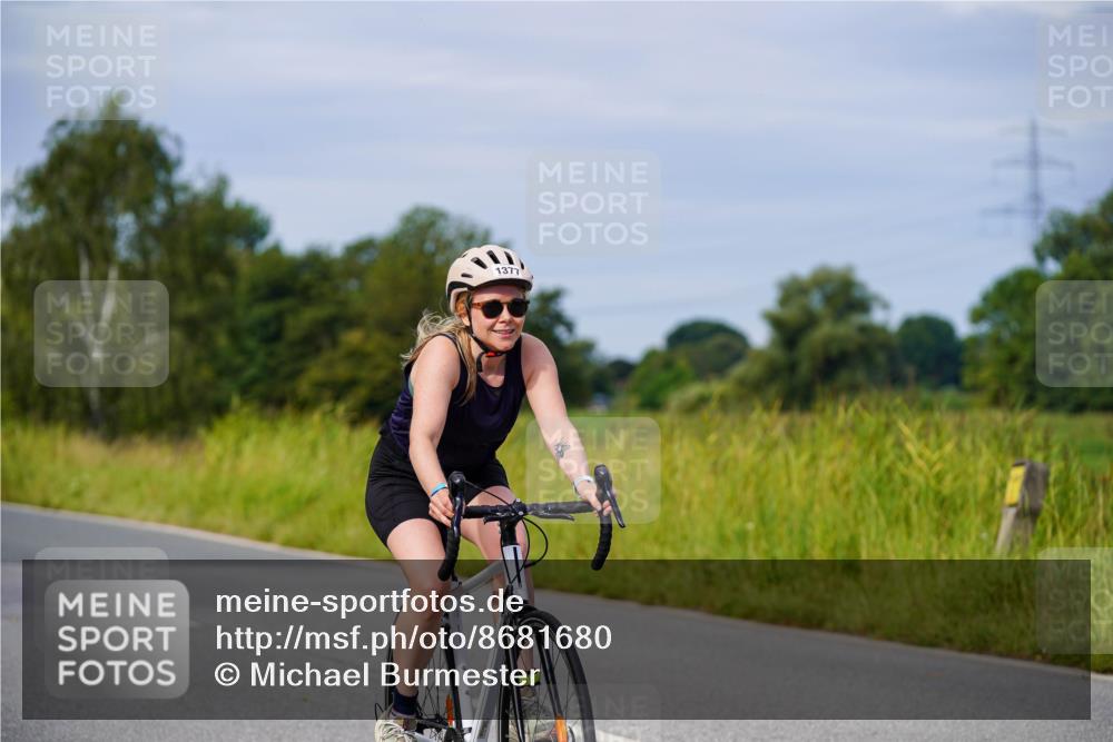 31.08.2025 - Elbe Triathlon Hamburg Michael Burmester http://msf.ph/oto/8681680 31.08.2025 10:57:36 Radfahren 1161, 1345, 1377, 1502 meine-sportfotos.de