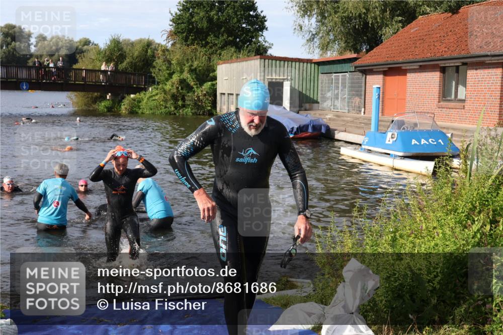 31.08.2025 - Elbe Triathlon Hamburg Luisa Fischer http://msf.ph/oto/8681686 31.08.2025 09:34:40 Schwimmen 850, 890, 902, 912 meine-sportfotos.de