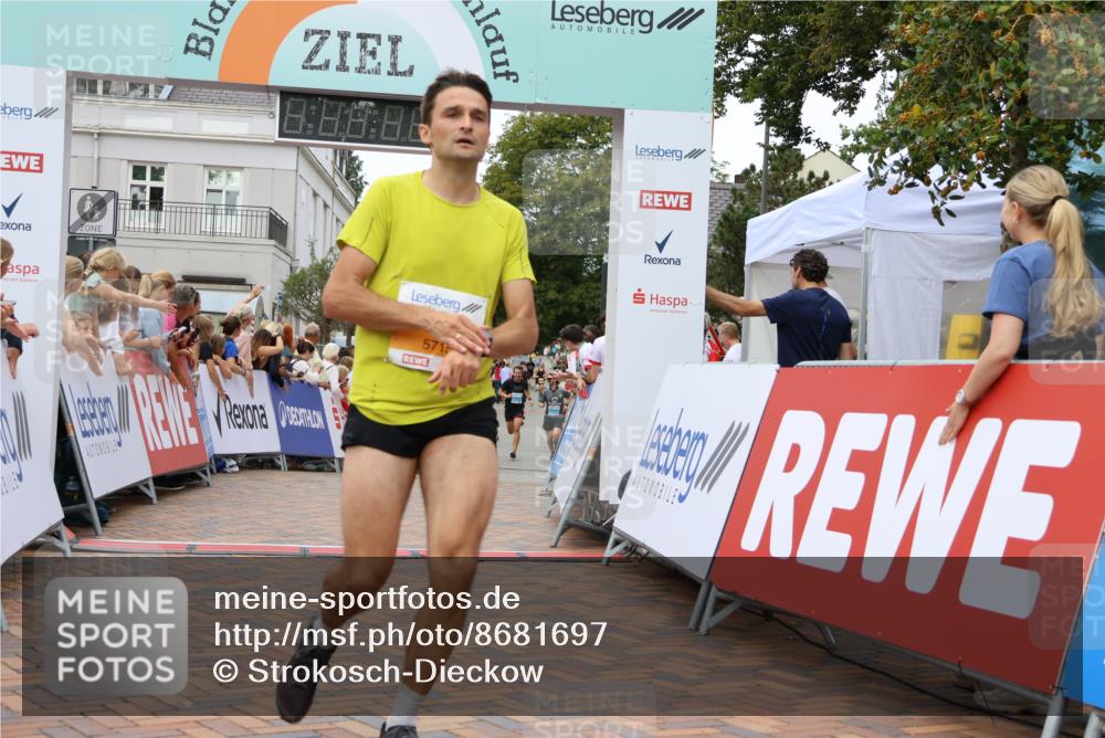 31.08.2025 - 21. Blankeneser Heldenlauf Strokosch-Dieckow http://msf.ph/oto/8681697 31.08.2025 12:06:06 Ziel 5715, 4002, 4406 meine-sportfotos.de
