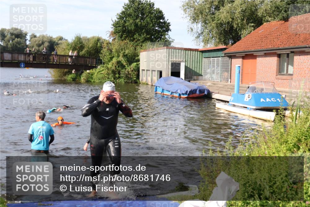 31.08.2025 - Elbe Triathlon Hamburg Luisa Fischer http://msf.ph/oto/8681746 31.08.2025 09:34:51 Schwimmen 675, 912 meine-sportfotos.de