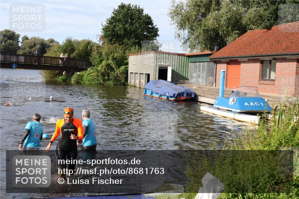 31.08.2025 - Elbe Triathlon Hamburg Luisa Fischer http://msf.ph/oto/8681763 31.08.2025 09:35:01 Schwimmen 790, 863 meine-sportfotos.de