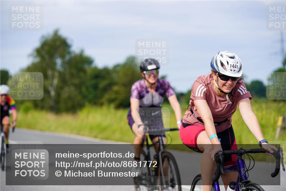 31.08.2025 - Elbe Triathlon Hamburg Michael Burmester http://msf.ph/oto/8681772 31.08.2025 10:58:00 Radfahren 1329, 1351, 1356, 1420, 1441, 1493, 1495 meine-sportfotos.de