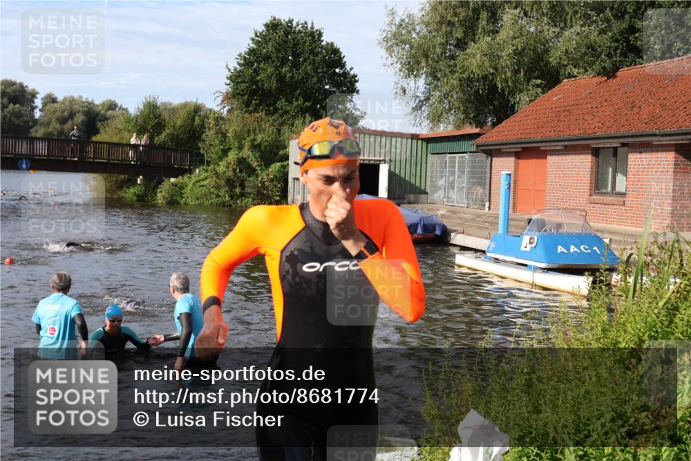 31.08.2025 - Elbe Triathlon Hamburg Luisa Fischer http://msf.ph/oto/8681774 31.08.2025 09:35:03 Schwimmen 790, 863 meine-sportfotos.de