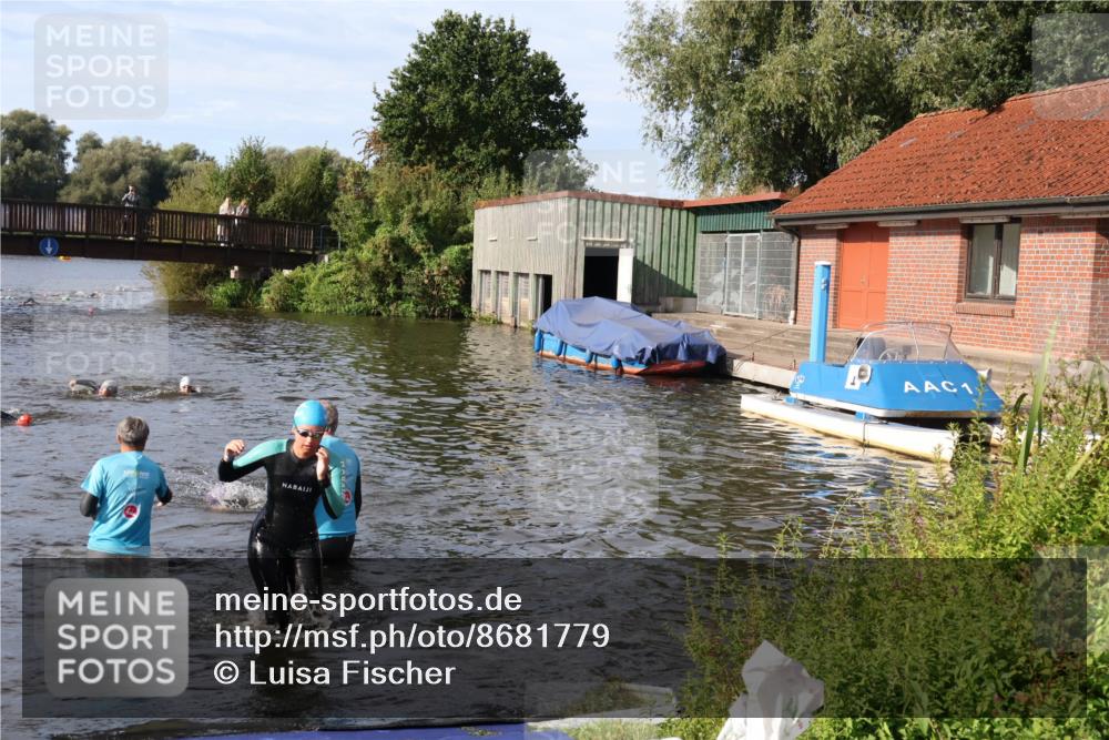31.08.2025 - Elbe Triathlon Hamburg Luisa Fischer http://msf.ph/oto/8681779 31.08.2025 09:35:06 Schwimmen 790, 863 meine-sportfotos.de