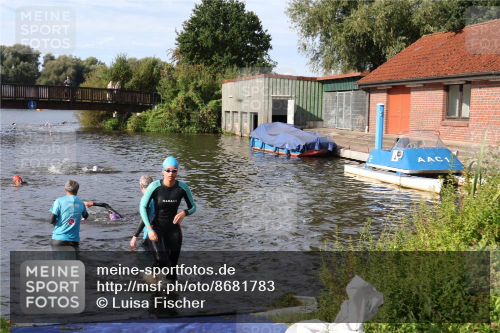 31.08.2025 - Elbe Triathlon Hamburg Luisa Fischer http://msf.ph/oto/8681783 31.08.2025 09:35:07 Schwimmen 790, 863 meine-sportfotos.de