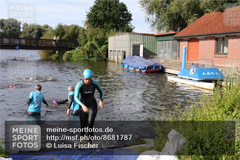 31.08.2025 - Elbe Triathlon Hamburg Luisa Fischer http://msf.ph/oto/8681787 31.08.2025 09:35:08 Schwimmen 790 meine-sportfotos.de