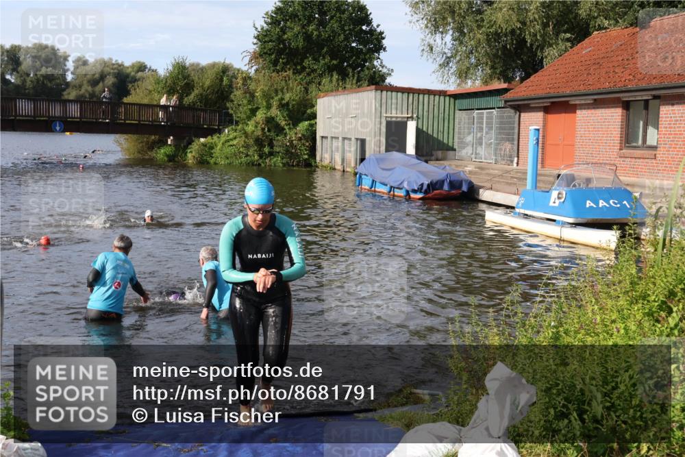31.08.2025 - Elbe Triathlon Hamburg Luisa Fischer http://msf.ph/oto/8681791 31.08.2025 09:35:08 Schwimmen 790 meine-sportfotos.de