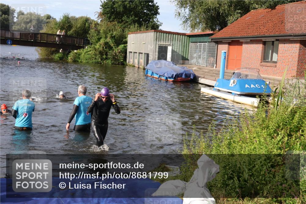 31.08.2025 - Elbe Triathlon Hamburg Luisa Fischer http://msf.ph/oto/8681799 31.08.2025 09:35:14 Schwimmen 762 meine-sportfotos.de