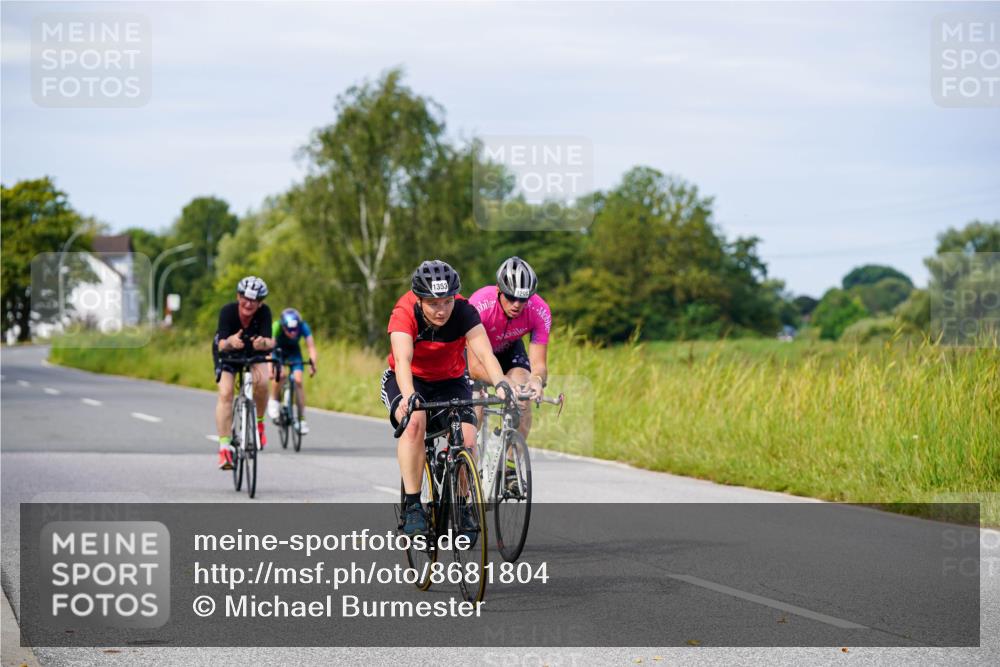 31.08.2025 - Elbe Triathlon Hamburg Michael Burmester http://msf.ph/oto/8681804 31.08.2025 10:58:10 Radfahren 1299, 1353, 1506, 1615 meine-sportfotos.de