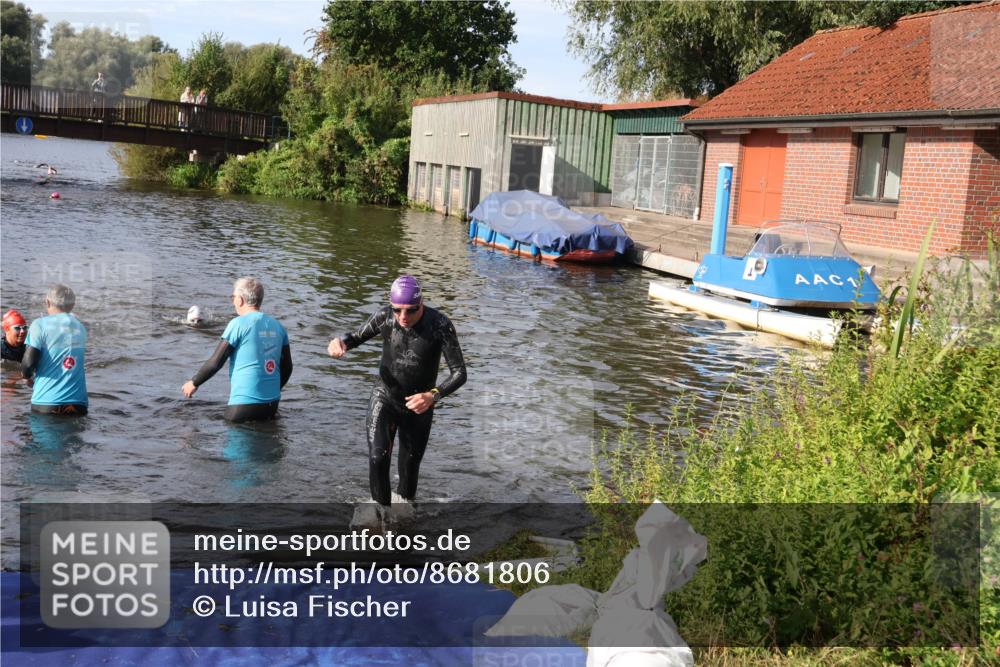 31.08.2025 - Elbe Triathlon Hamburg Luisa Fischer http://msf.ph/oto/8681806 31.08.2025 09:35:16 Schwimmen 762, 914 meine-sportfotos.de