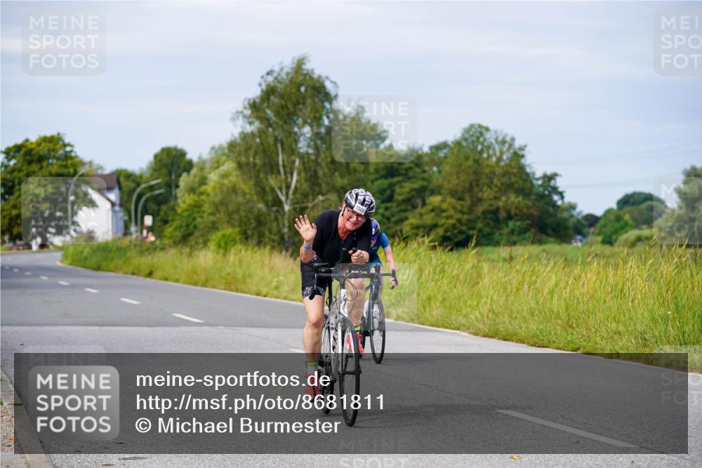 31.08.2025 - Elbe Triathlon Hamburg Michael Burmester http://msf.ph/oto/8681811 31.08.2025 10:58:11 Radfahren 1299, 1353, 1506, 1615 meine-sportfotos.de