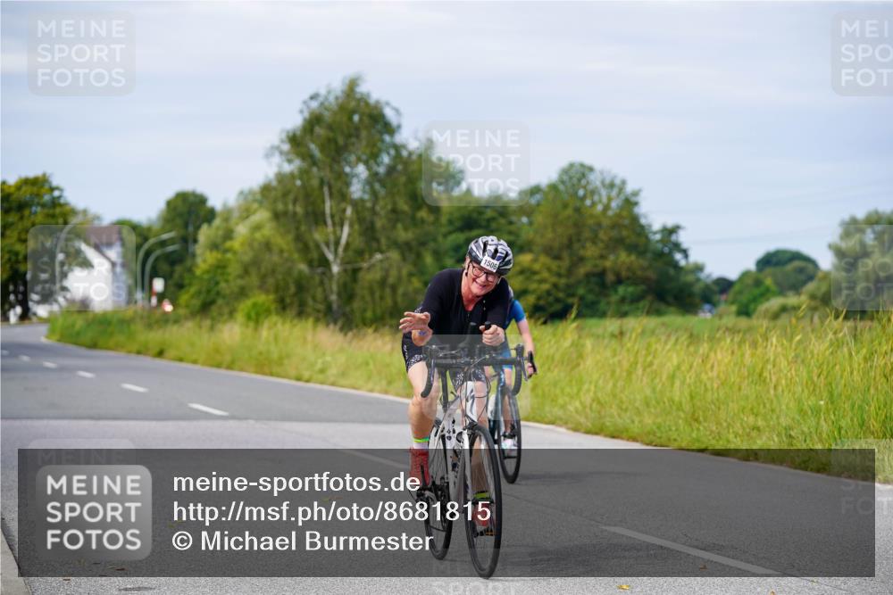31.08.2025 - Elbe Triathlon Hamburg Michael Burmester http://msf.ph/oto/8681815 31.08.2025 10:58:11 Radfahren 1299, 1353, 1506, 1615 meine-sportfotos.de