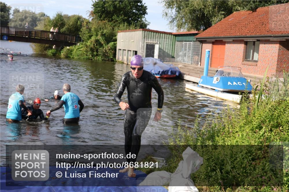 31.08.2025 - Elbe Triathlon Hamburg Luisa Fischer http://msf.ph/oto/8681821 31.08.2025 09:35:19 Schwimmen 762, 781, 903, 914 meine-sportfotos.de