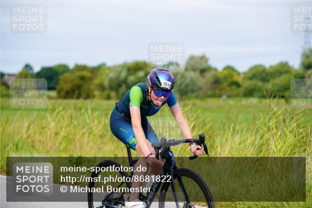 31.08.2025 - Elbe Triathlon Hamburg Michael Burmester http://msf.ph/oto/8681822 31.08.2025 10:58:12 Radfahren 1299, 1353, 1506, 1615 meine-sportfotos.de
