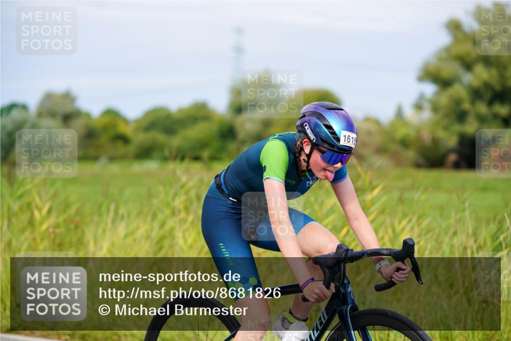 31.08.2025 - Elbe Triathlon Hamburg Michael Burmester http://msf.ph/oto/8681826 31.08.2025 10:58:13 Radfahren 1299, 1353, 1506, 1615 meine-sportfotos.de