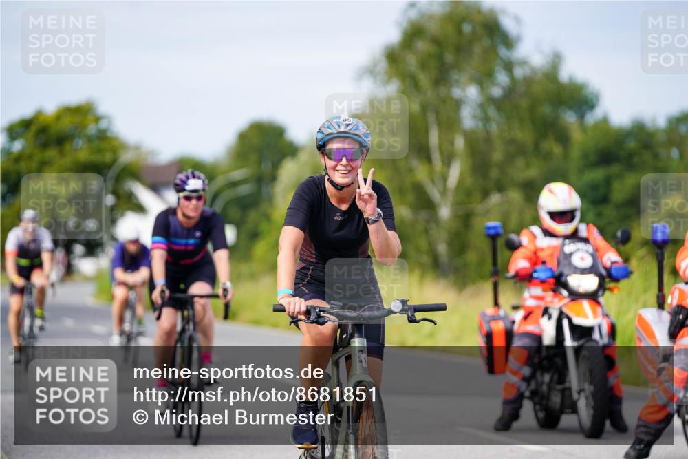 31.08.2025 - Elbe Triathlon Hamburg Michael Burmester http://msf.ph/oto/8681851 31.08.2025 10:58:49 Radfahren 1280, 1327, 1394, 1415, 1459, 1575 meine-sportfotos.de
