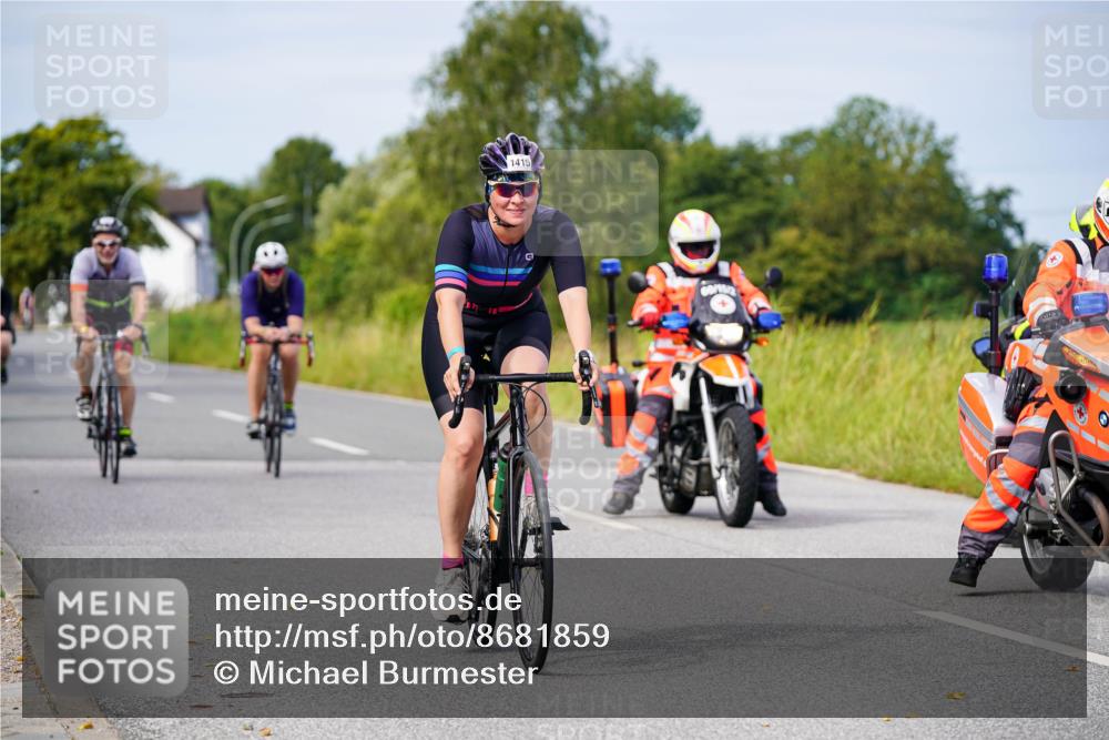31.08.2025 - Elbe Triathlon Hamburg Michael Burmester http://msf.ph/oto/8681859 31.08.2025 10:58:50 Radfahren 1280, 1327, 1394, 1415, 1459, 1575 meine-sportfotos.de