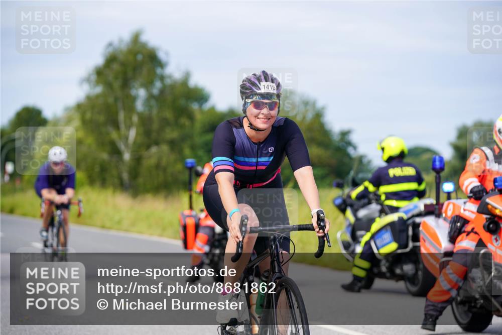 31.08.2025 - Elbe Triathlon Hamburg Michael Burmester http://msf.ph/oto/8681862 31.08.2025 10:58:50 Radfahren 1280, 1327, 1394, 1415, 1459, 1575 meine-sportfotos.de
