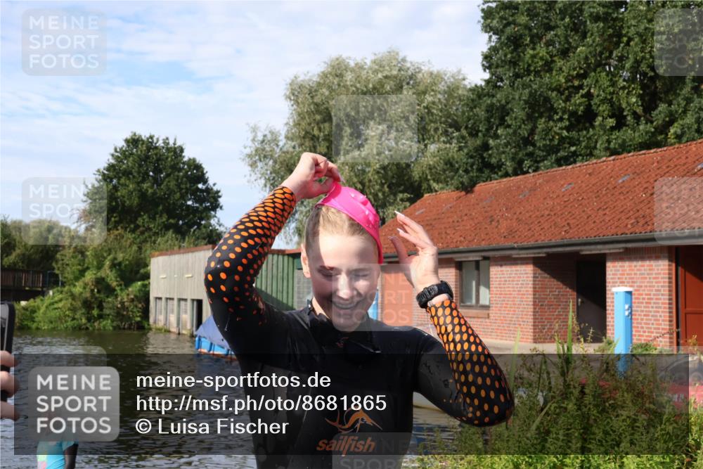31.08.2025 - Elbe Triathlon Hamburg Luisa Fischer http://msf.ph/oto/8681865 31.08.2025 09:36:06 Schwimmen 824 meine-sportfotos.de