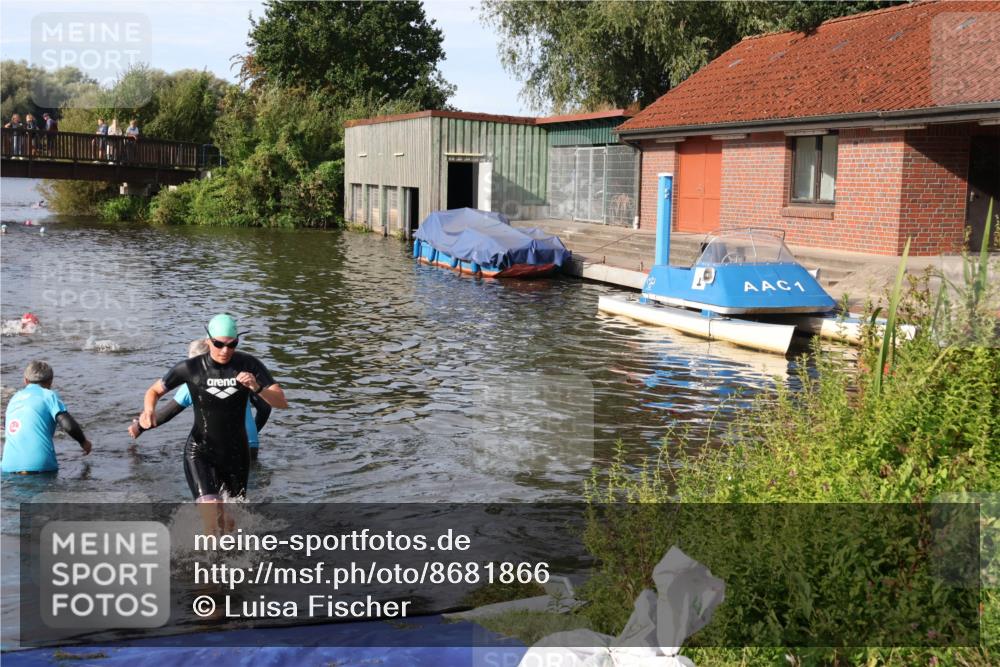 31.08.2025 - Elbe Triathlon Hamburg Luisa Fischer http://msf.ph/oto/8681866 31.08.2025 09:36:15 Schwimmen 847, 856, 899 meine-sportfotos.de