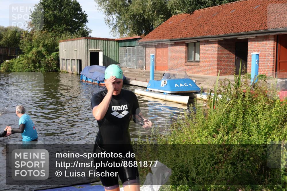 31.08.2025 - Elbe Triathlon Hamburg Luisa Fischer http://msf.ph/oto/8681877 31.08.2025 09:36:17 Schwimmen 847, 856, 899 meine-sportfotos.de