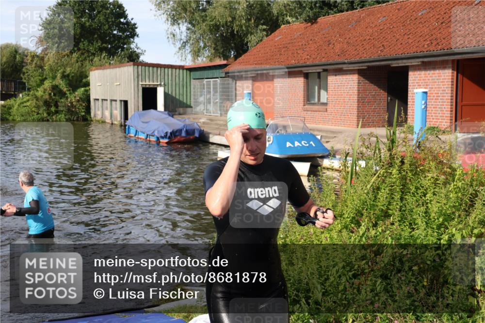 31.08.2025 - Elbe Triathlon Hamburg Luisa Fischer http://msf.ph/oto/8681878 31.08.2025 09:36:18 Schwimmen 847, 856, 899 meine-sportfotos.de