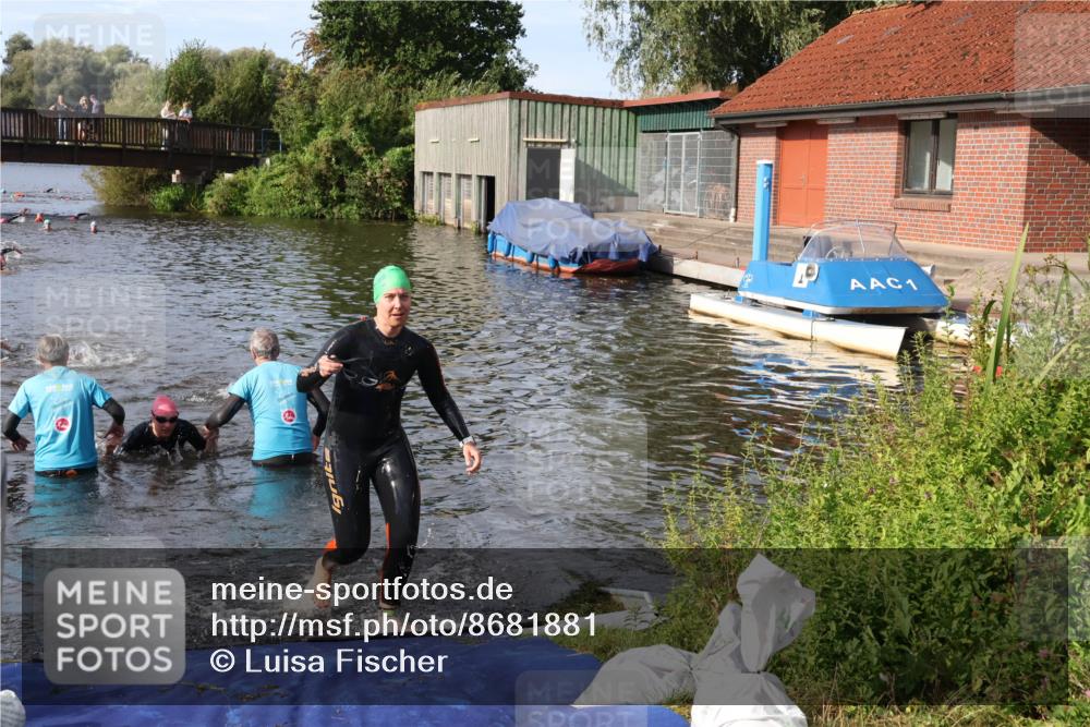 31.08.2025 - Elbe Triathlon Hamburg Luisa Fischer http://msf.ph/oto/8681881 31.08.2025 09:36:21 Schwimmen 847, 856, 899 meine-sportfotos.de