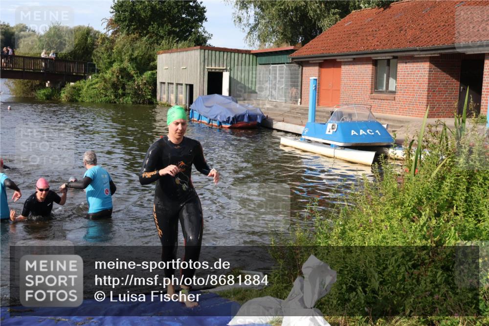 31.08.2025 - Elbe Triathlon Hamburg Luisa Fischer http://msf.ph/oto/8681884 31.08.2025 09:36:22 Schwimmen 807, 847, 899, 926 meine-sportfotos.de