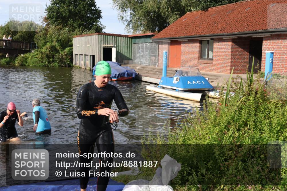 31.08.2025 - Elbe Triathlon Hamburg Luisa Fischer http://msf.ph/oto/8681887 31.08.2025 09:36:22 Schwimmen 807, 847, 899, 926 meine-sportfotos.de