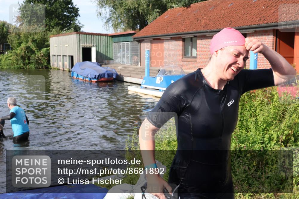 31.08.2025 - Elbe Triathlon Hamburg Luisa Fischer http://msf.ph/oto/8681892 31.08.2025 09:36:26 Schwimmen 807, 822, 847, 899, 926 meine-sportfotos.de