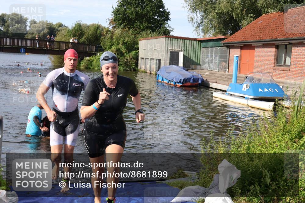 31.08.2025 - Elbe Triathlon Hamburg Luisa Fischer http://msf.ph/oto/8681899 31.08.2025 09:36:32 Schwimmen 765, 807, 822, 926 meine-sportfotos.de