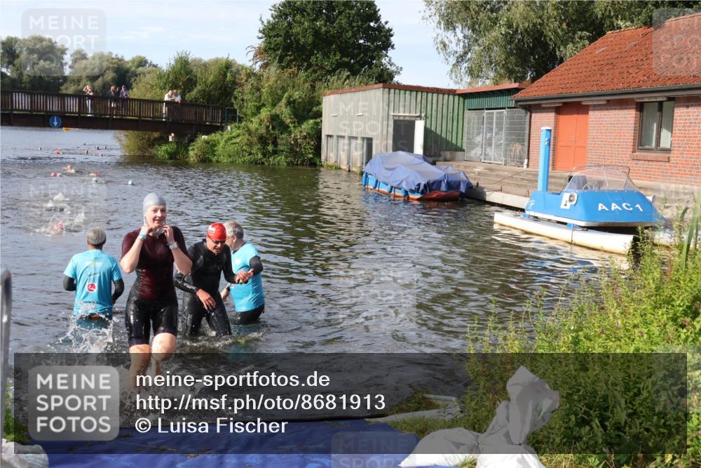 31.08.2025 - Elbe Triathlon Hamburg Luisa Fischer http://msf.ph/oto/8681913 31.08.2025 09:36:34 Schwimmen 765, 807, 822, 926 meine-sportfotos.de