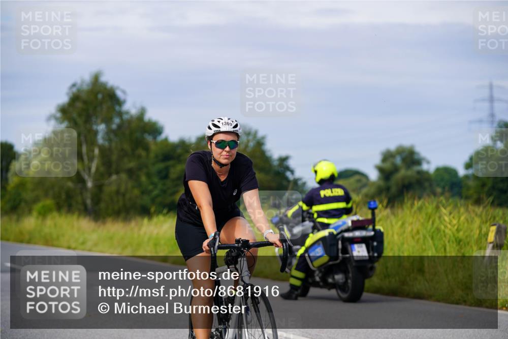 31.08.2025 - Elbe Triathlon Hamburg Michael Burmester http://msf.ph/oto/8681916 31.08.2025 10:59:05 Radfahren 1261, 1303, 1349, 1369 meine-sportfotos.de
