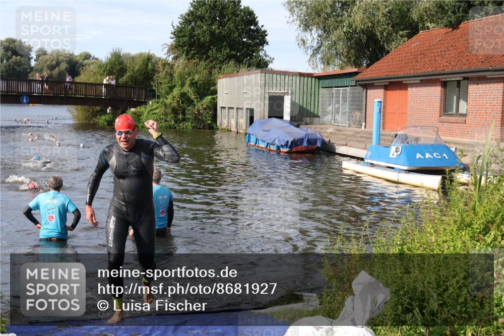 31.08.2025 - Elbe Triathlon Hamburg Luisa Fischer http://msf.ph/oto/8681927 31.08.2025 09:36:37 Schwimmen 765, 822 meine-sportfotos.de