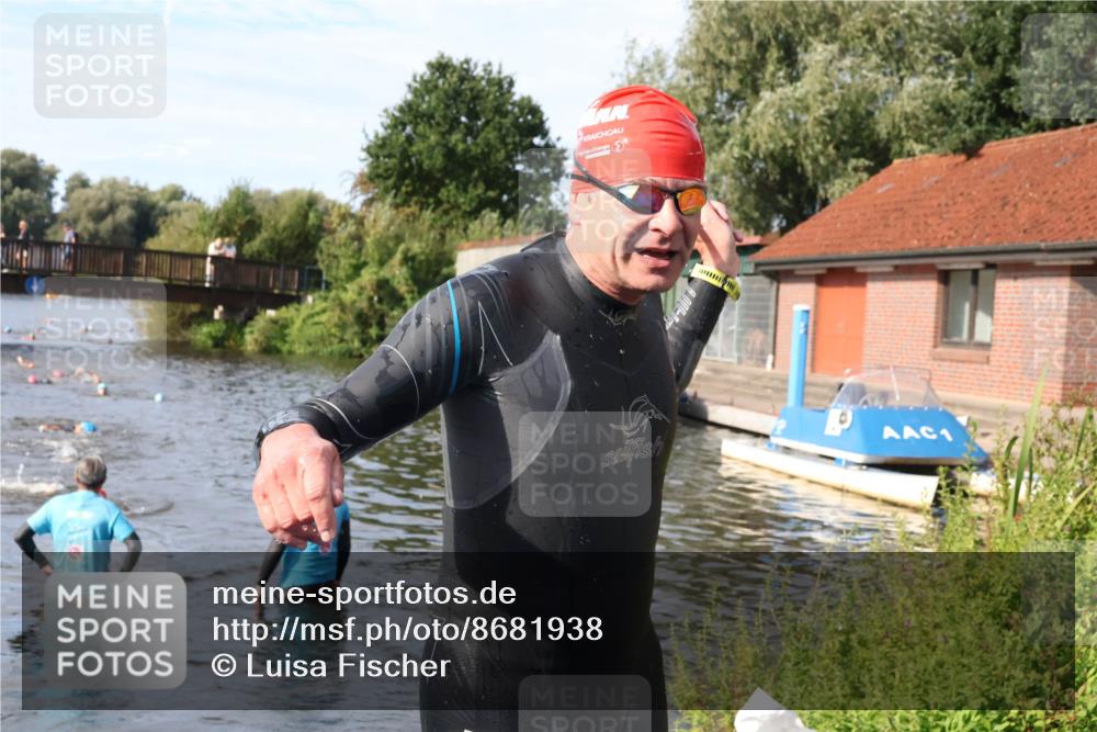 31.08.2025 - Elbe Triathlon Hamburg Luisa Fischer http://msf.ph/oto/8681938 31.08.2025 09:36:40 Schwimmen 765, 822 meine-sportfotos.de