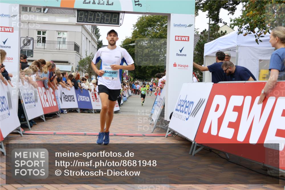 31.08.2025 - 21. Blankeneser Heldenlauf Strokosch-Dieckow http://msf.ph/oto/8681948 31.08.2025 12:05:50 Ziel 5762, 4392 meine-sportfotos.de