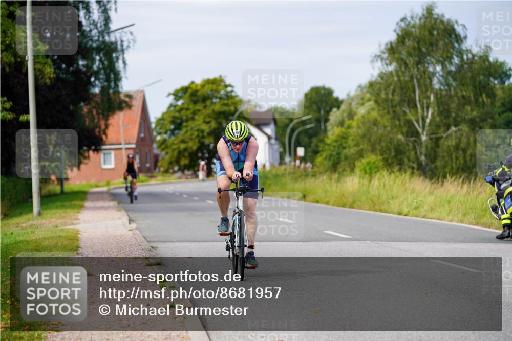 31.08.2025 - Elbe Triathlon Hamburg Michael Burmester http://msf.ph/oto/8681957 31.08.2025 10:59:19 Radfahren 1251, 1326, 1452 meine-sportfotos.de