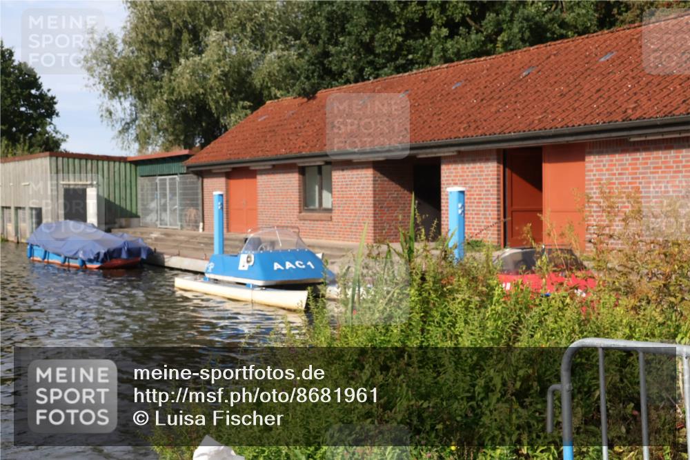 31.08.2025 - Elbe Triathlon Hamburg Luisa Fischer http://msf.ph/oto/8681961 31.08.2025 09:36:53 Schwimmen 861, 892, 894 meine-sportfotos.de