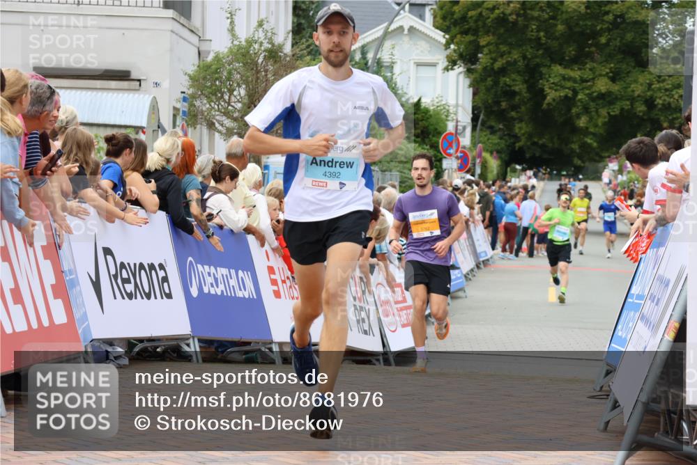 31.08.2025 - 21. Blankeneser Heldenlauf Strokosch-Dieckow http://msf.ph/oto/8681976 31.08.2025 12:05:49 Ziel 5762, 4392 meine-sportfotos.de