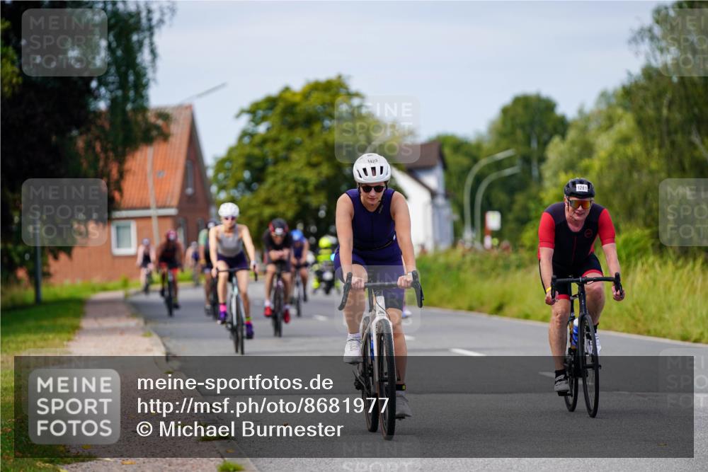 31.08.2025 - Elbe Triathlon Hamburg Michael Burmester http://msf.ph/oto/8681977 31.08.2025 10:59:40 Radfahren 1281, 1318, 1319, 1344, 1362, 1417, 1423 meine-sportfotos.de