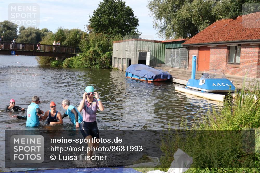 31.08.2025 - Elbe Triathlon Hamburg Luisa Fischer http://msf.ph/oto/8681993 31.08.2025 09:37:14 Schwimmen 783, 799, 921, 931 meine-sportfotos.de