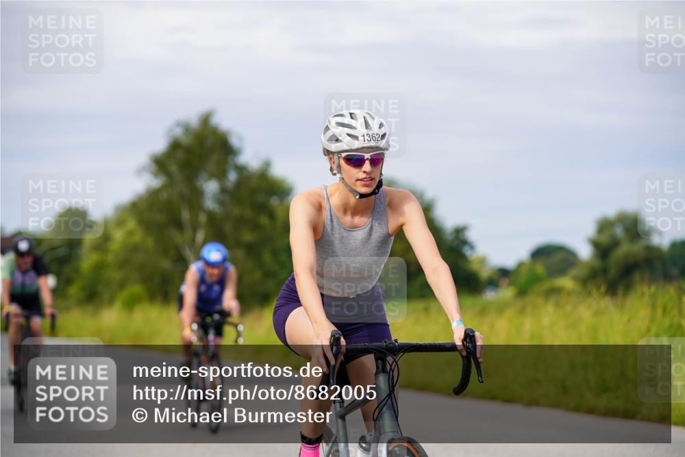 31.08.2025 - Elbe Triathlon Hamburg Michael Burmester http://msf.ph/oto/8682005 31.08.2025 10:59:45 Radfahren 1281, 1310, 1318, 1319, 1344, 1362, 1417, 1423 meine-sportfotos.de