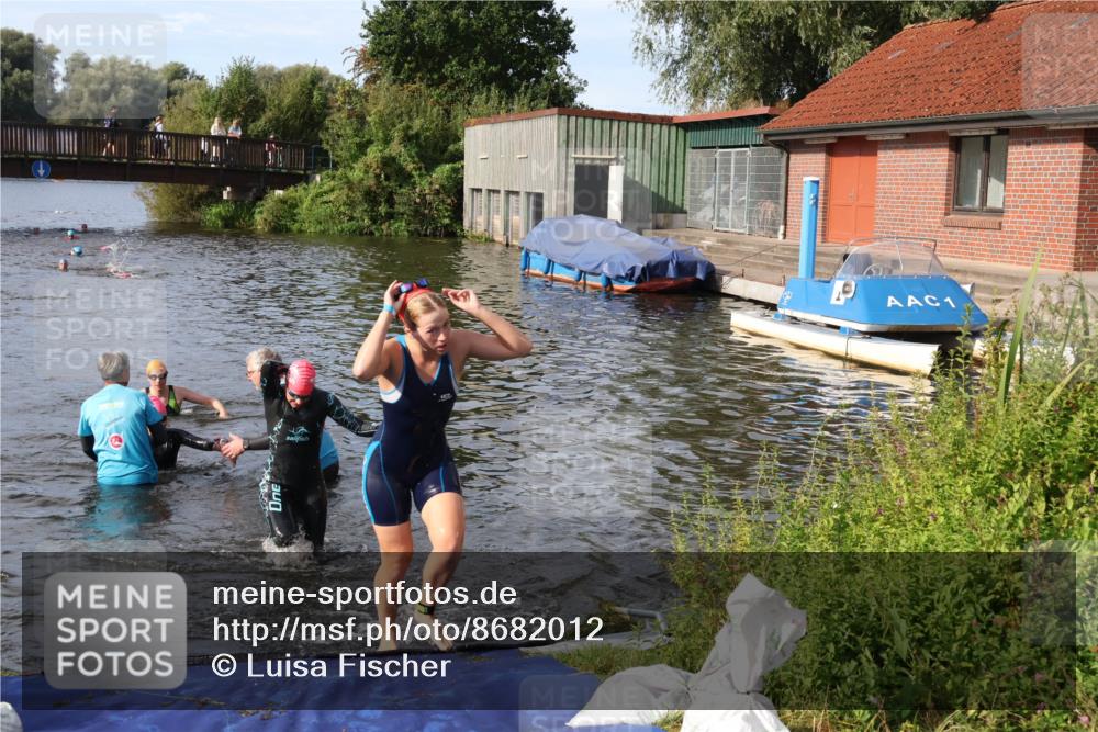31.08.2025 - Elbe Triathlon Hamburg Luisa Fischer http://msf.ph/oto/8682012 31.08.2025 09:37:18 Schwimmen 799, 809, 836, 921, 931 meine-sportfotos.de