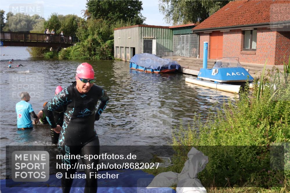 31.08.2025 - Elbe Triathlon Hamburg Luisa Fischer http://msf.ph/oto/8682027 31.08.2025 09:37:21 Schwimmen 809, 836, 921, 931 meine-sportfotos.de