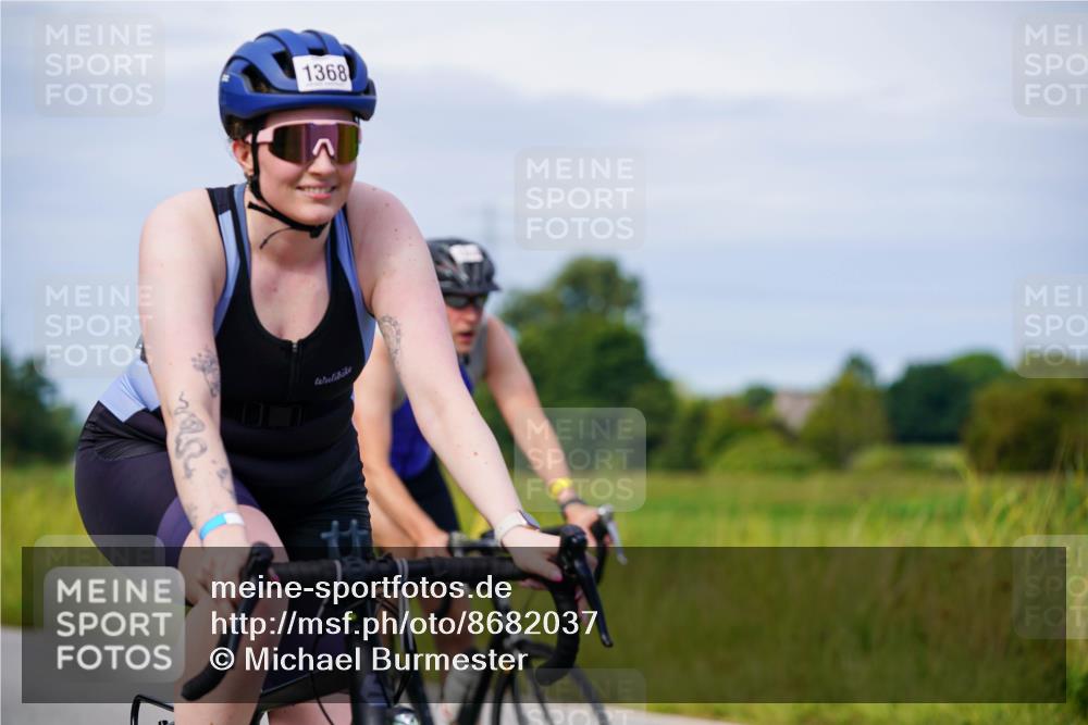 31.08.2025 - Elbe Triathlon Hamburg Michael Burmester http://msf.ph/oto/8682037 31.08.2025 10:59:55 Radfahren 1252, 1368, 1426 meine-sportfotos.de