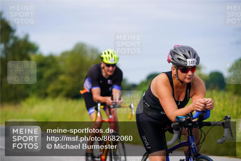 31.08.2025 - Elbe Triathlon Hamburg Michael Burmester http://msf.ph/oto/8682060 31.08.2025 11:00:06 Radfahren 1256, 1273, 1292, 1313, 1348, 1490, 1588 meine-sportfotos.de