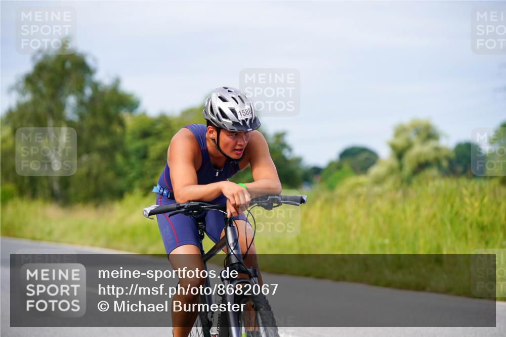 31.08.2025 - Elbe Triathlon Hamburg Michael Burmester http://msf.ph/oto/8682067 31.08.2025 11:00:08 Radfahren 1256, 1273, 1283, 1292, 1313, 1348, 1490, 1588 meine-sportfotos.de