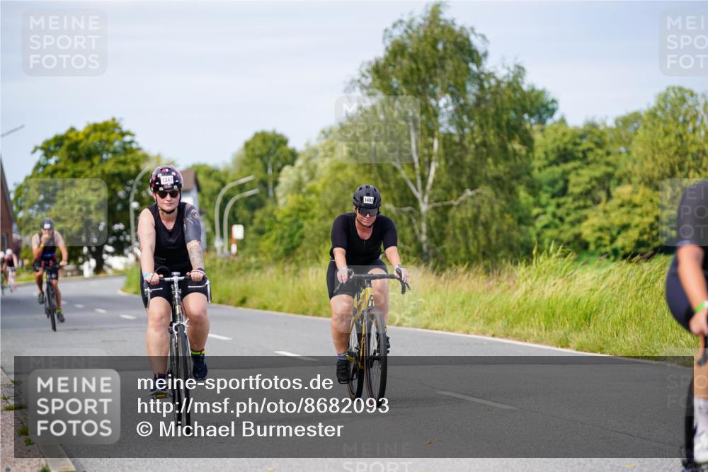 31.08.2025 - Elbe Triathlon Hamburg Michael Burmester http://msf.ph/oto/8682093 31.08.2025 11:00:17 Radfahren 1283, 1322, 1347, 1402, 1594 meine-sportfotos.de